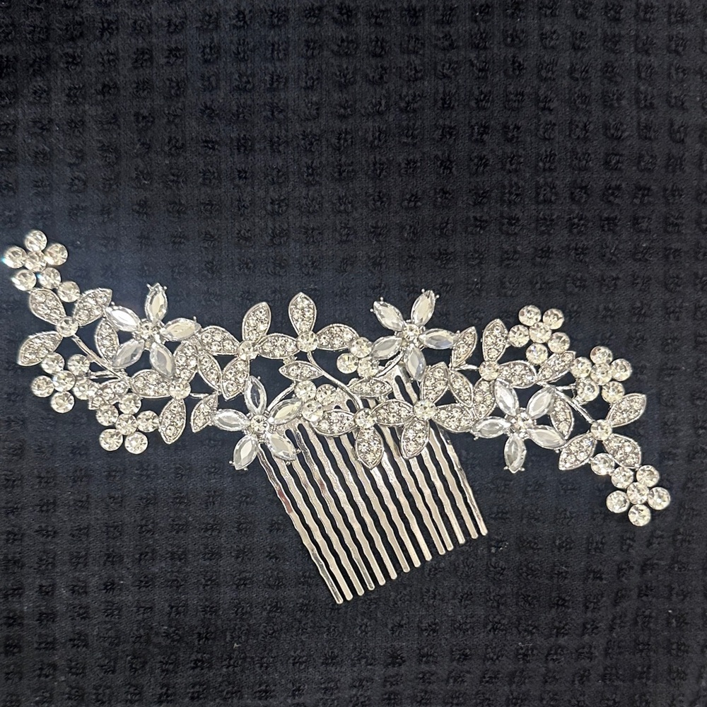 Sparkling Silver Bridal Floral Hair Comb